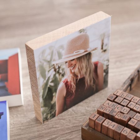 Fotografía en bloque de madera