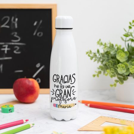 Botella personalizada con mensaje 'Gracias por ser una gran profesora', nombre de la profesora, curso y nombres de los niños en el reverso
