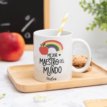 Taza para profesores con el texto "Mejor maestro del mundo" personalizada con el nombre del profesor, la promoción y el nombre de los alumnos