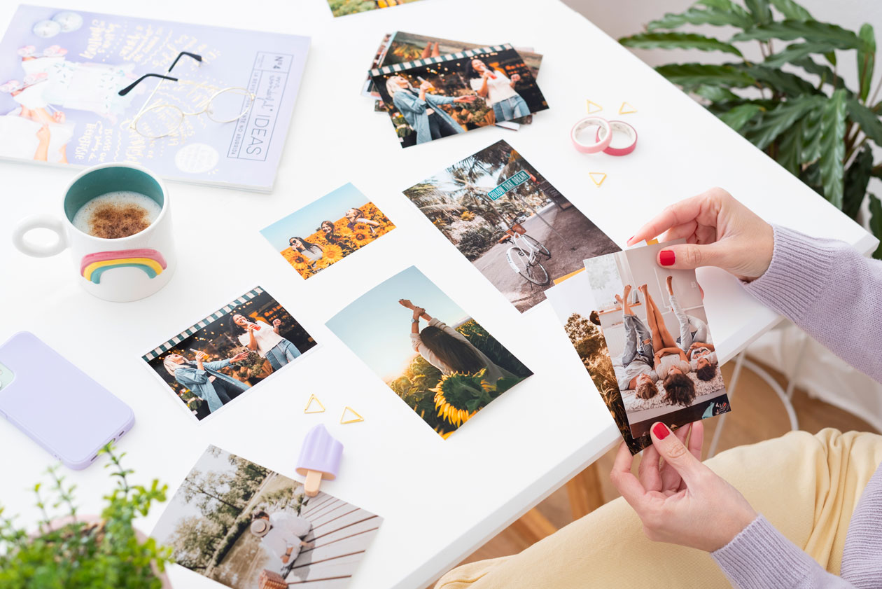 Revelado estándar Impresión de fotos online en tamaño estándar. Tamaños desde 7x10 hasta 15x20 cm.